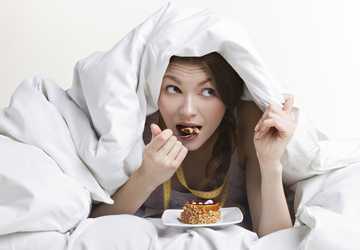 How to Overcome Emotional Eating and Cravings